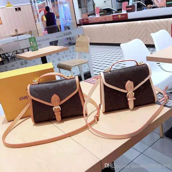 package high sense of fashion handbag oblique presbyopic single shoulder bag joker across handbag western style restoring ancient ways
package high sense of fashion handbag oblique presbyopic single shoulder bag joker across handbag western style restoring ancient ways