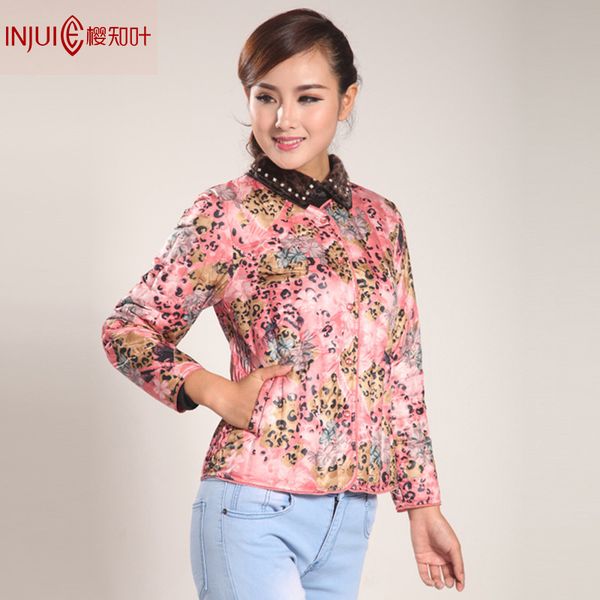 sakura chiba winter warm middle-aged women dress down jacket short gray duck down taohong five leaves flower inner wearing women, Black;white
sakura chiba winter warm middle-aged women dress down jacket short gray duck down taohong five leaves flower inner wearing women, Black;white