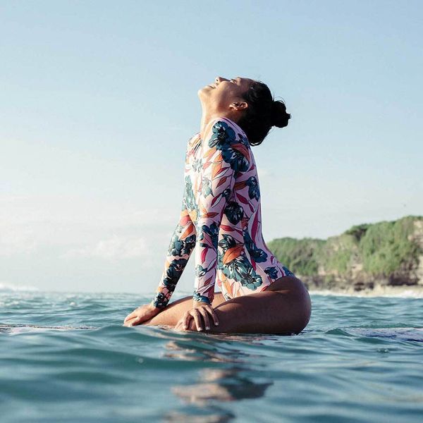 2020 printed long sleeve one-piece female 2020 printed long sleeve swimsuit one-piece swimsuit female, White;black
2020 printed long sleeve one-piece female 2020 printed long sleeve swimsuit one-piece swimsuit female, White;black