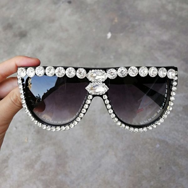 new flat sun glasses rhinestone goggles female square sunglasses women fashion eyewear gafas de sol, White;black
new flat sun glasses rhinestone goggles female square sunglasses women fashion eyewear gafas de sol, White;black