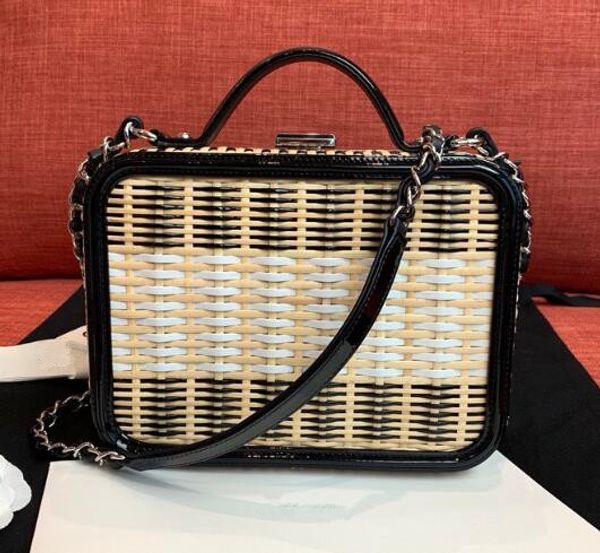 2020 2020 newset women handbags bamboo rattan weave box purse calf patent real leather cosmetic flap chain bag shoulder messenger handbag cl
2020 2020 newset women handbags bamboo rattan weave box purse calf patent real leather cosmetic flap chain bag shoulder messenger handbag cl