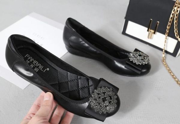 2019 women's shoes in spring and autumn with new style slope heel round head bowknot @172, Black
2019 women's shoes in spring and autumn with new style slope heel round head bowknot @172, Black