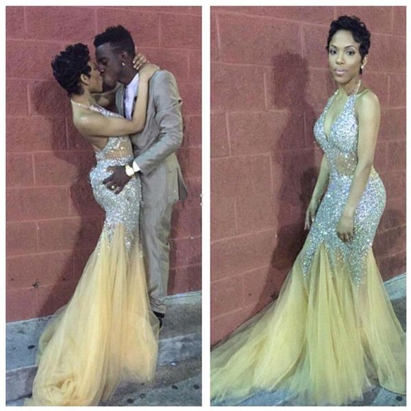 2019 blingbling v-neck major beading evening dresses backless illusion bodice mermaid beaded crystals prom gowns with halter neck, Black;red
2019 blingbling v-neck major beading evening dresses backless illusion bodice mermaid beaded crystals prom gowns with halter neck, Black;red