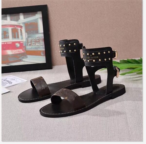 men women slide sandals d shoes luxury slide summer fashion wide flat slippery with thick sandals slipper flip flops, Black
men women slide sandals d shoes luxury slide summer fashion wide flat slippery with thick sandals slipper flip flops, Black