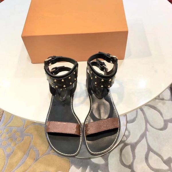 new brand women print leather sandal striking gladiator style designer leather outsole perfect flat canvas plain sandal size35-44, Black
new brand women print leather sandal striking gladiator style designer leather outsole perfect flat canvas plain sandal size35-44, Black