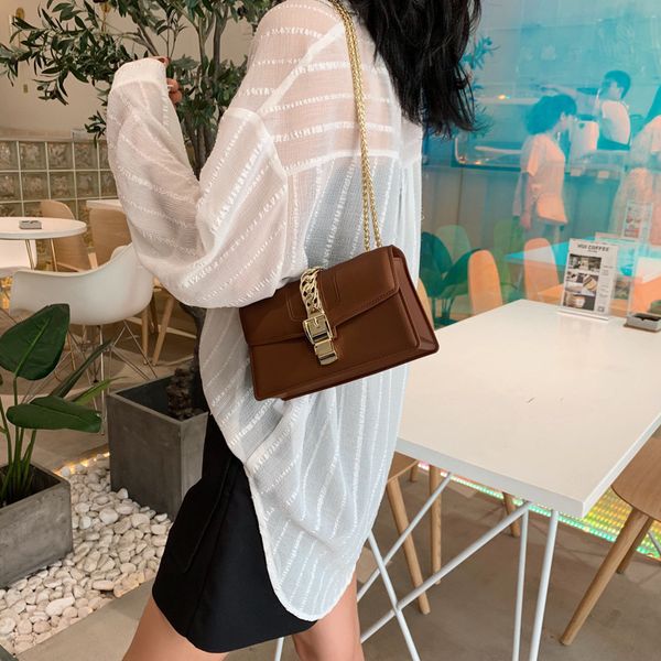 2020 new women's shoulder bag with compartment shoulders korean style small square bag fashion chain shoulder messenger
2020 new women's shoulder bag with compartment shoulders korean style small square bag fashion chain shoulder messenger