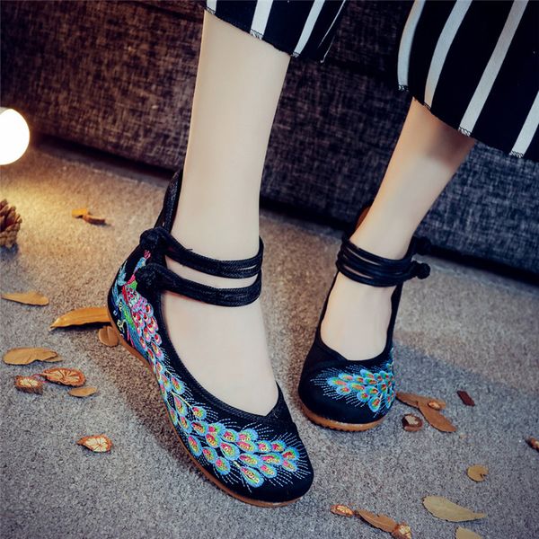 big size 41 woman flat shoes sequined peacock embroidery shoes for women chinese old peking soft sole casual cloth dancing, Black
big size 41 woman flat shoes sequined peacock embroidery shoes for women chinese old peking soft sole casual cloth dancing, Black