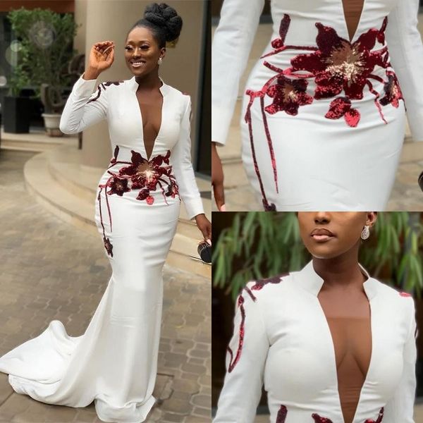 african illusion long sleeve deep v neck evening formal dresses sweep train white satin mermaid prom gowns with lace embroidery, Black;red
african illusion long sleeve deep v neck evening formal dresses sweep train white satin mermaid prom gowns with lace embroidery, Black;red