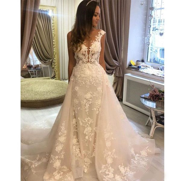 stylish sheer neck cap sleeve mermaid wedding dresses with detachable train lace appliques court train bridal dress robes de mariée, White
stylish sheer neck cap sleeve mermaid wedding dresses with detachable train lace appliques court train bridal dress robes de mariée, White