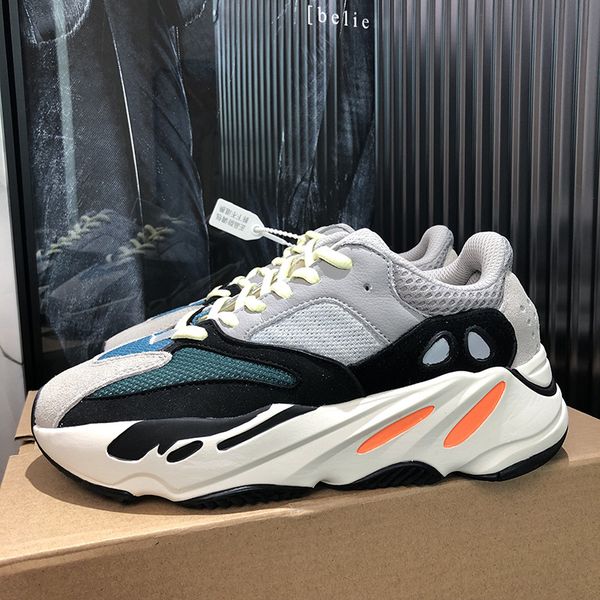 running shoes with higher soft sole in mesh material sports sneakers for all ages shoes, Black
running shoes with higher soft sole in mesh material sports sneakers for all ages shoes, Black