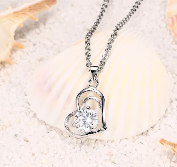 silver color heart pendant necklace for women elegant chic inlaid white zircon pendant necklace bride wedding engagement jewelry
silver color heart pendant necklace for women elegant chic inlaid white zircon pendant necklace bride wedding engagement jewelry