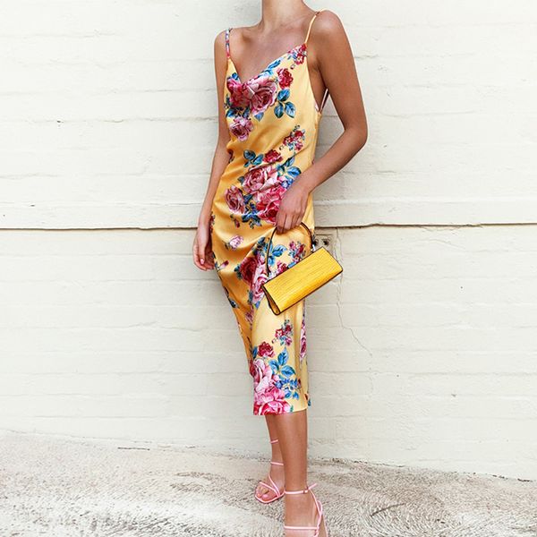 2020 summer v-neck backless dresses peony printed camisole dresses retro women's slim long satin pullover bodycon dress clothing, Black;gray
2020 summer v-neck backless dresses peony printed camisole dresses retro women's slim long satin pullover bodycon dress clothing, Black;gray