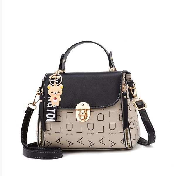 2019 new pu leather fashion women shoulder bag cute letter printing lady crossbody bag luxury flap shopping handbag
2019 new pu leather fashion women shoulder bag cute letter printing lady crossbody bag luxury flap shopping handbag