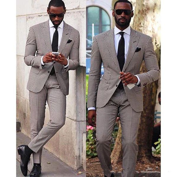 new classic handsome two buttons groomsmen peak lapel groom tuxedos men suits wedding/prom man blazer ( jacket+pants+tie) 246, Black;gray
new classic handsome two buttons groomsmen peak lapel groom tuxedos men suits wedding/prom man blazer ( jacket+pants+tie) 246, Black;gray