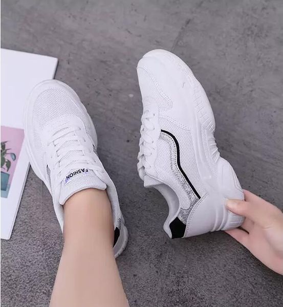 casual shoes for womens white red black shiny shoes comfortable outdoor sneakers sports shoes size 36-40
casual shoes for womens white red black shiny shoes comfortable outdoor sneakers sports shoes size 36-40
