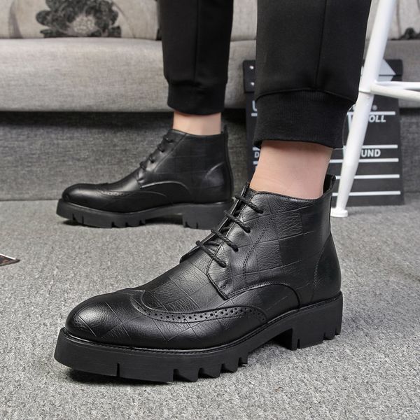 new men pu leather ankle oxford boots british style male casual lace up derby shoes leather retro carved brogue shoes, Black
new men pu leather ankle oxford boots british style male casual lace up derby shoes leather retro carved brogue shoes, Black