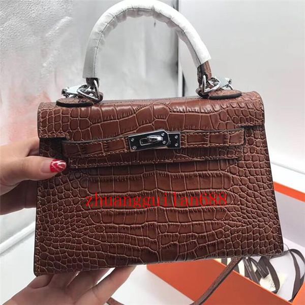 2020 new fashion luxury alligator women's handbags designer brand messenger bags genuine leather small shoulder bags sa c a main
2020 new fashion luxury alligator women's handbags designer brand messenger bags genuine leather small shoulder bags sa c a main