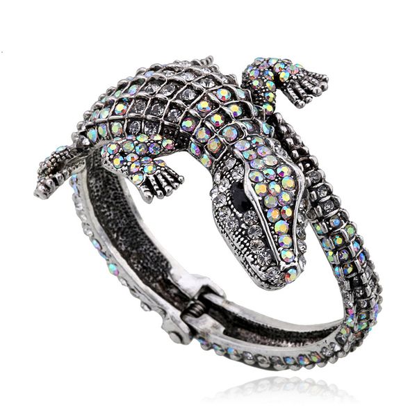 new fashion animal style vintage crocodile bangle bracelet 2 colors antique golden plated full rhinestones jewelry, Golden;silver
new fashion animal style vintage crocodile bangle bracelet 2 colors antique golden plated full rhinestones jewelry, Golden;silver