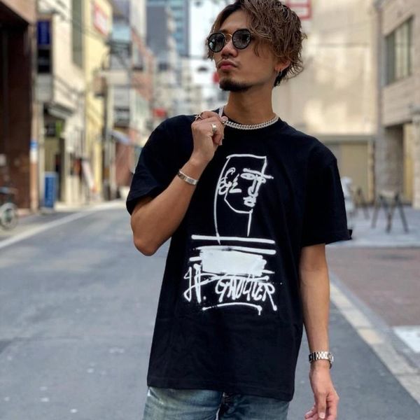 19ss box logo x jean tee граффити пара хип-хоп моды мужчины женщины street скейтборд повседневная короткие рукава tee summer 2020, White;black
19ss box logo x jean tee граффити пара хип-хоп моды мужчины женщины street скейтборд повседневная короткие рукава tee summer 2020, White;black