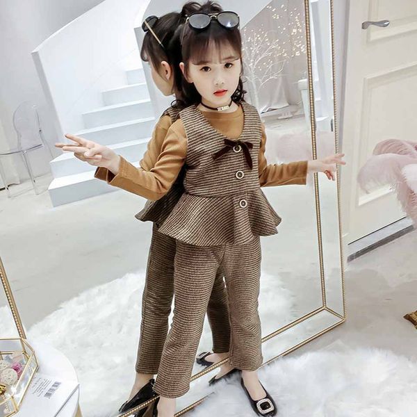 kids clothes spring and autumn 2019 girls sets new child plaid fashion suits girls children clothing set t-shirt + vest + pants, White
kids clothes spring and autumn 2019 girls sets new child plaid fashion suits girls children clothing set t-shirt + vest + pants, White