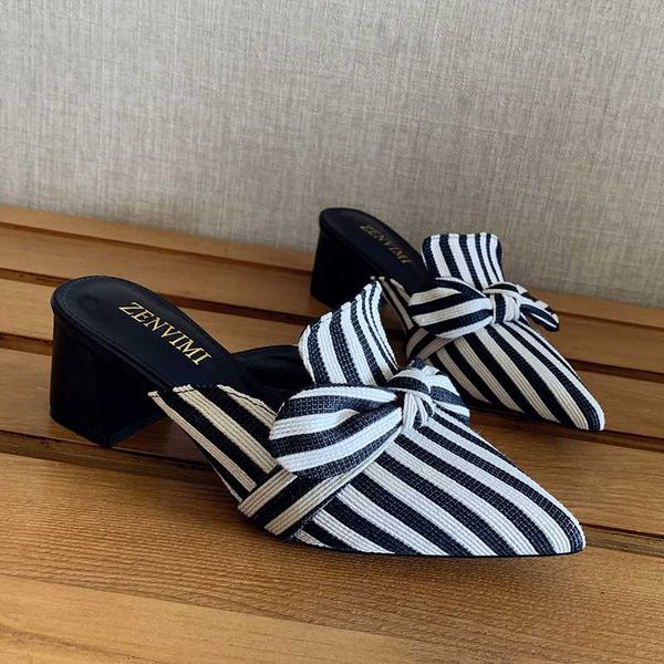 2020 sandals women fashion luxury designers black white striped butterfly knot pointed slipper slides low heels woman shoes
2020 sandals women fashion luxury designers black white striped butterfly knot pointed slipper slides low heels woman shoes