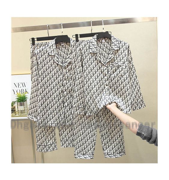 men women brand d letter printing long-sleeved trousers v-neck silk pajama suit casual suits soft couple home wear, White
men women brand d letter printing long-sleeved trousers v-neck silk pajama suit casual suits soft couple home wear, White