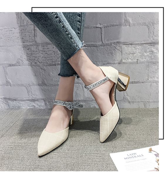 spring point single shoe girl 2019 new fairy style all-round shallow-mouthed girl high-heeled shoes one-word button coarse-heeled sandals, Black
spring point single shoe girl 2019 new fairy style all-round shallow-mouthed girl high-heeled shoes one-word button coarse-heeled sandals, Black