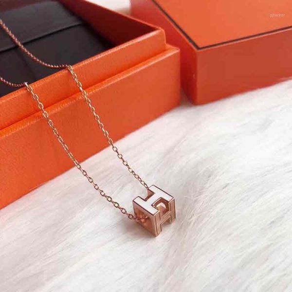 necklace jewelry white square 925 sterling silver for women's high jewelry christmas party gift1
necklace jewelry white square 925 sterling silver for women's high jewelry christmas party gift1