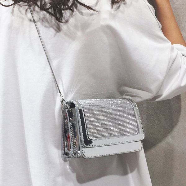 etaill bright rhinestone women shoulder bag full diamonds silver flap crossbody bag chain mobile phone lady small crossbody bags t200606
etaill bright rhinestone women shoulder bag full diamonds silver flap crossbody bag chain mobile phone lady small crossbody bags t200606