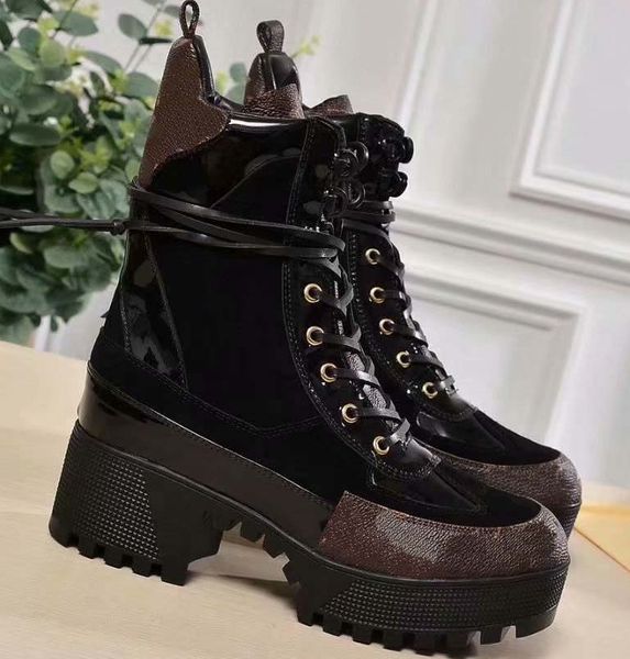 dhl)women designer boots martin desert boot flamingos love arrow medal 100% real leather coarse size us5-11 with box 16, Black;grey
dhl)women designer boots martin desert boot flamingos love arrow medal 100% real leather coarse size us5-11 with box 16, Black;grey