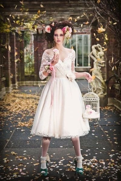 2020 new vestidos de noiva vintage wedding dress lace half sleeve bridal gowns a line tea length beach garden wedding dresses, White
2020 new vestidos de noiva vintage wedding dress lace half sleeve bridal gowns a line tea length beach garden wedding dresses, White