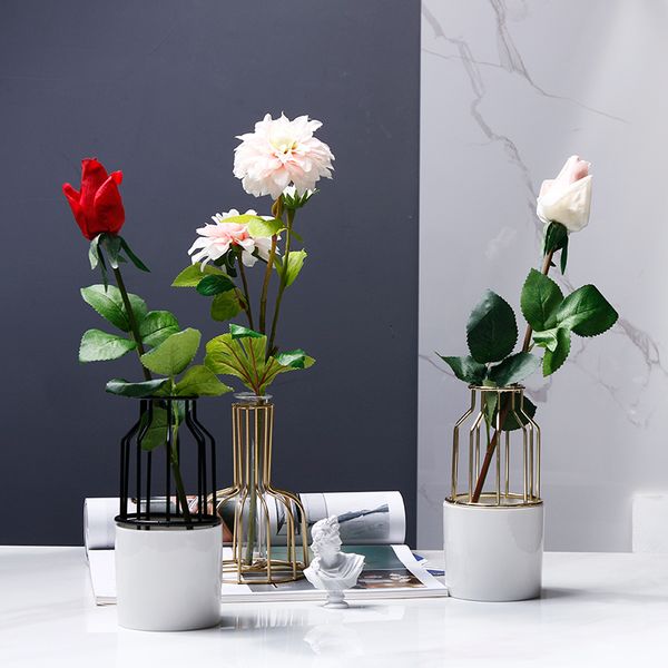 nordic iron ceramic vase hydroponic container flower vase iron frame plant inserted flower pot for home wedding decoration
nordic iron ceramic vase hydroponic container flower vase iron frame plant inserted flower pot for home wedding decoration