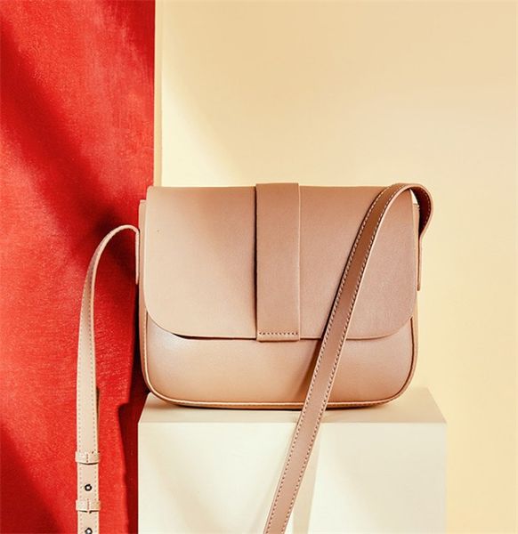 2020 fashion brand designer handbags new retro simple wild solid color casual shoulder messenger bag ing
2020 fashion brand designer handbags new retro simple wild solid color casual shoulder messenger bag ing
