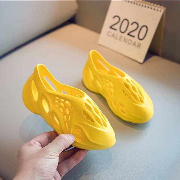 2020 kids girls sandals summer new non-slip beach shoes close toe children's sandals wild boys student princess children's shoes, Black;red
2020 kids girls sandals summer new non-slip beach shoes close toe children's sandals wild boys student princess children's shoes, Black;red