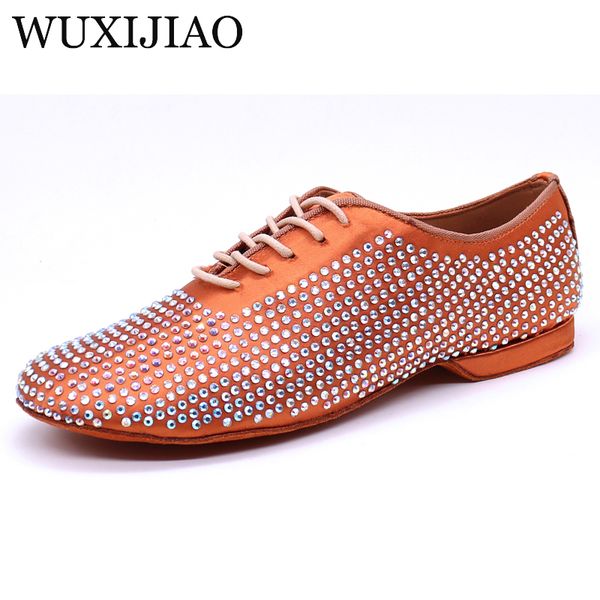 wuxijiao latin dance shoes men's satin rhinestone ballroom dancing shoes men soft bottom social party low heel 2cm
wuxijiao latin dance shoes men's satin rhinestone ballroom dancing shoes men soft bottom social party low heel 2cm