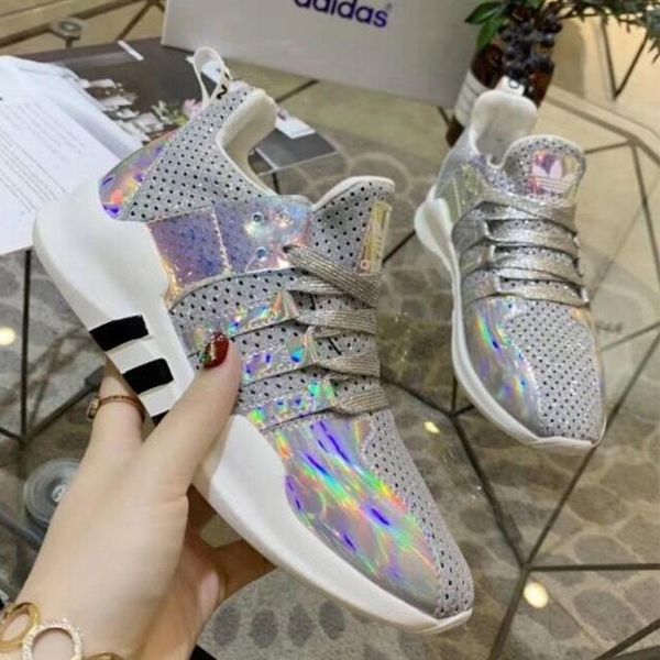 summer and autumn new women's shoes travel casual fashion wild trend breathable sports running shoes rubber sole flat white shoes
summer and autumn new women's shoes travel casual fashion wild trend breathable sports running shoes rubber sole flat white shoes