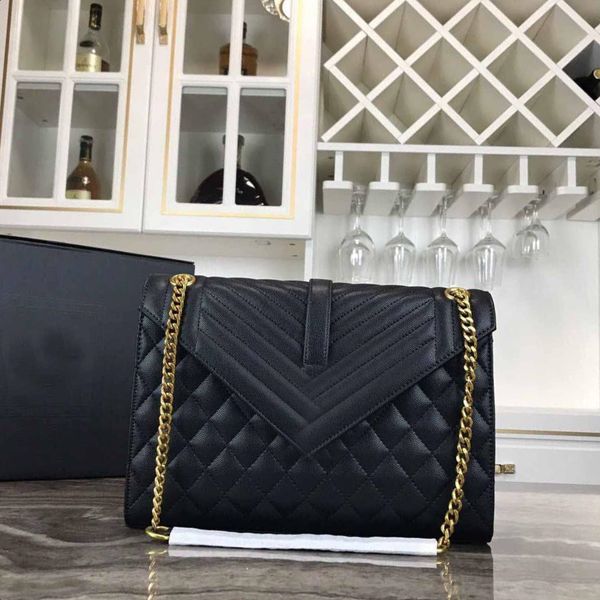 in the 2020 sell handbag designer handbag lady shoulder bags cross body bags original hardware ladies 30cm phone bag leisu 
in the 2020 sell handbag designer handbag lady shoulder bags cross body bags original hardware ladies 30cm phone bag leisu