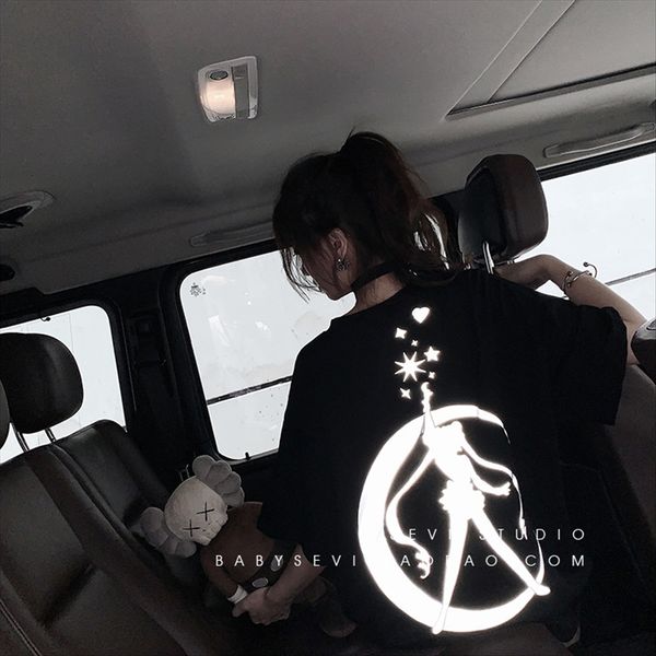 sevi super fire cec duan xiu beautiful girl warrior reflective loose midi t-shirt female sevi super fire cec duan xiu beautiful girl warrior, White 
sevi super fire cec duan xiu beautiful girl warrior reflective loose midi t-shirt female sevi super fire cec duan xiu beautiful girl warrior, White