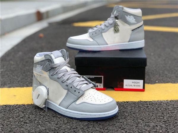 2020 release x 1 high og 1s expensive sneakers mens womens basketball shoes with original box c n8607-002 d us
2020 release x 1 high og 1s expensive sneakers mens womens basketball shoes with original box c n8607-002 d us