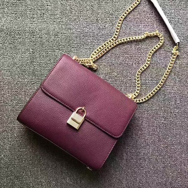 luxury female designer luxury fashion lady yang mi with the lock head messenger bag shoulder bag 21*18*7cm
luxury female designer luxury fashion lady yang mi with the lock head messenger bag shoulder bag 21*18*7cm