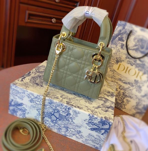 2020 luxury designer lady handag brand women designer shoulder bag with strap fashion designer crossbody bag zx 20030902w
2020 luxury designer lady handag brand women designer shoulder bag with strap fashion designer crossbody bag zx 20030902w