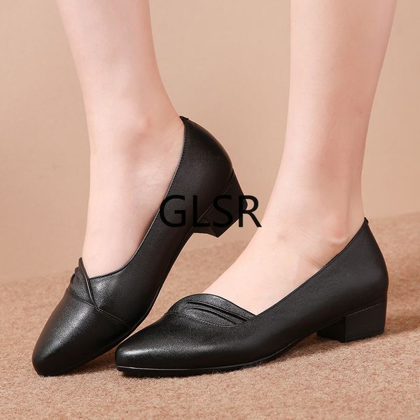 2020 new formal women shoes genuine leather women shoes plus size 41 42 comfortable for flat, Black 
2020 new formal women shoes genuine leather women shoes plus size 41 42 comfortable for flat, Black