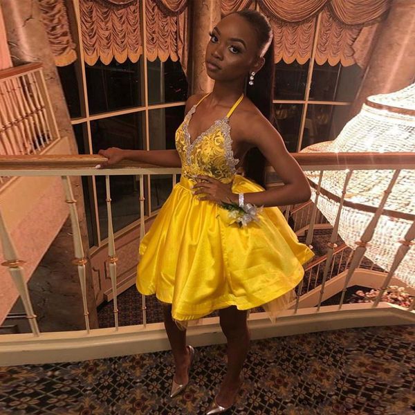 yellow halter mini homecoming dresses backless lace appliques sequins short cocktail party gown satin pleat club wears, Black
yellow halter mini homecoming dresses backless lace appliques sequins short cocktail party gown satin pleat club wears, Black