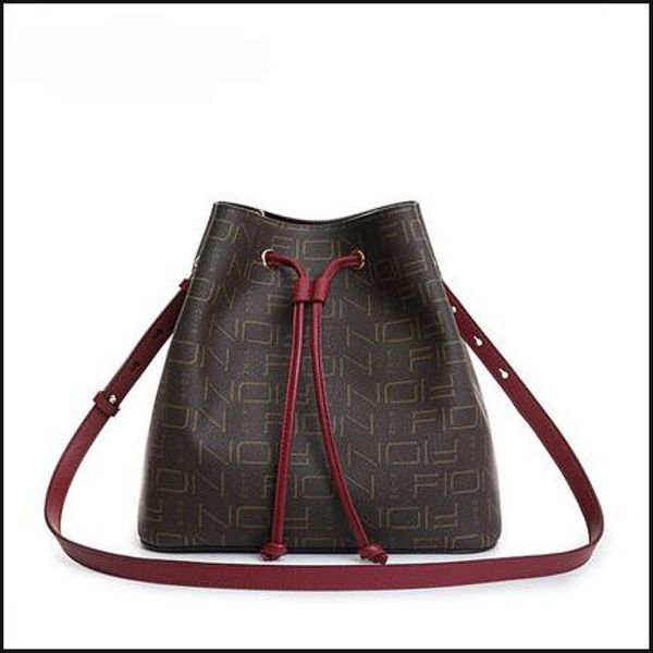 2018 de igner handbag houlder bag leather bucket bag women flower printing cro body bag
2018 de igner handbag houlder bag leather bucket bag women flower printing cro body bag