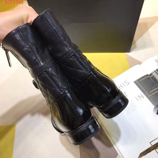 designer-an martin boot with sheepskin styles fashion model chain decoration woman leisure boots, Black
designer-an martin boot with sheepskin styles fashion model chain decoration woman leisure boots, Black
