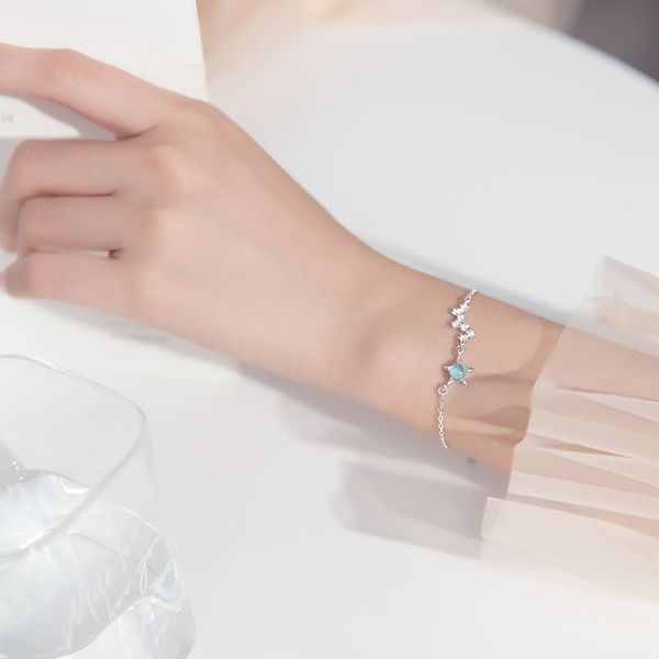 elegant style silver sweet moon star clear zircon link bracelet 925 big dipper blue zircon stars bracelet for women girl, Golden;silver
elegant style silver sweet moon star clear zircon link bracelet 925 big dipper blue zircon stars bracelet for women girl, Golden;silver