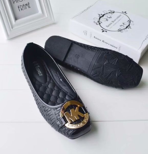 women shoe big size 35-42 casual shoes flip flops rihanna ace womens sandals non-slip, Black
women shoe big size 35-42 casual shoes flip flops rihanna ace womens sandals non-slip, Black