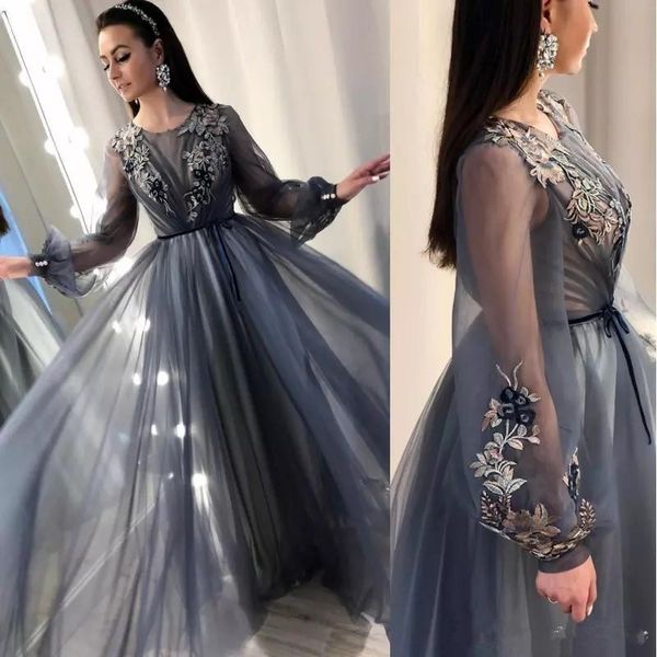 вечерние платья 2019 sheer замочную скважину шеи линии вышивка кружева на заказ длинные рукава платье выпускного вечера, Black;red
вечерние платья 2019 sheer замочную скважину шеи линии вышивка кружева на заказ длинные рукава платье выпускного вечера, Black;red