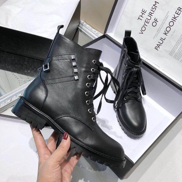 2020 fashion design genuine leather men ankle boots high zip lace up dress shoes black woman basic boots
2020 fashion design genuine leather men ankle boots high zip lace up dress shoes black woman basic boots