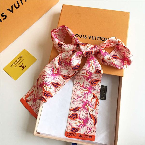 autumn winter new fashion men and women silk scarf soft women's scarf wrist lead accessories multi-wearin, Blue;gray
autumn winter new fashion men and women silk scarf soft women's scarf wrist lead accessories multi-wearin, Blue;gray